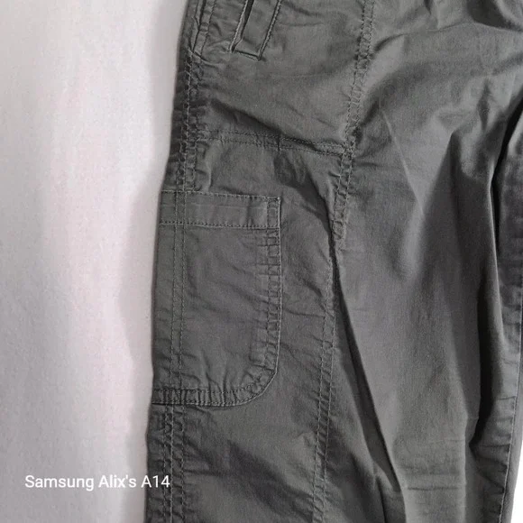 Eddie Bauer Women Pants Size 8 Mility Green Cargo Capri Hiking Cotton Blend - Picture 5 of 11